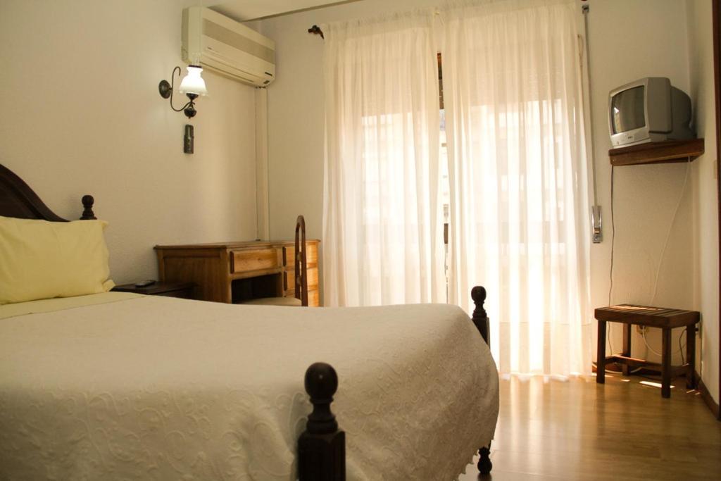 São Neutel Chaves Quarto foto