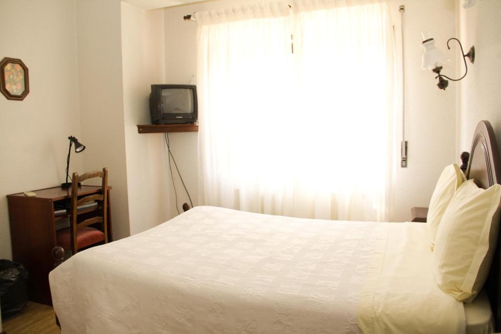 São Neutel Chaves Quarto foto