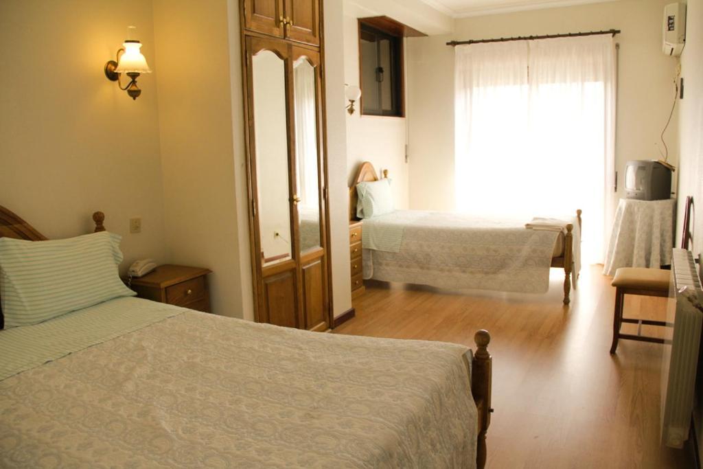 São Neutel Chaves Quarto foto