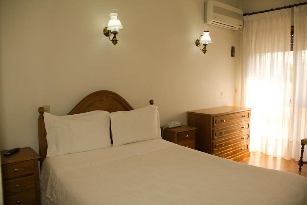 São Neutel Chaves Quarto foto